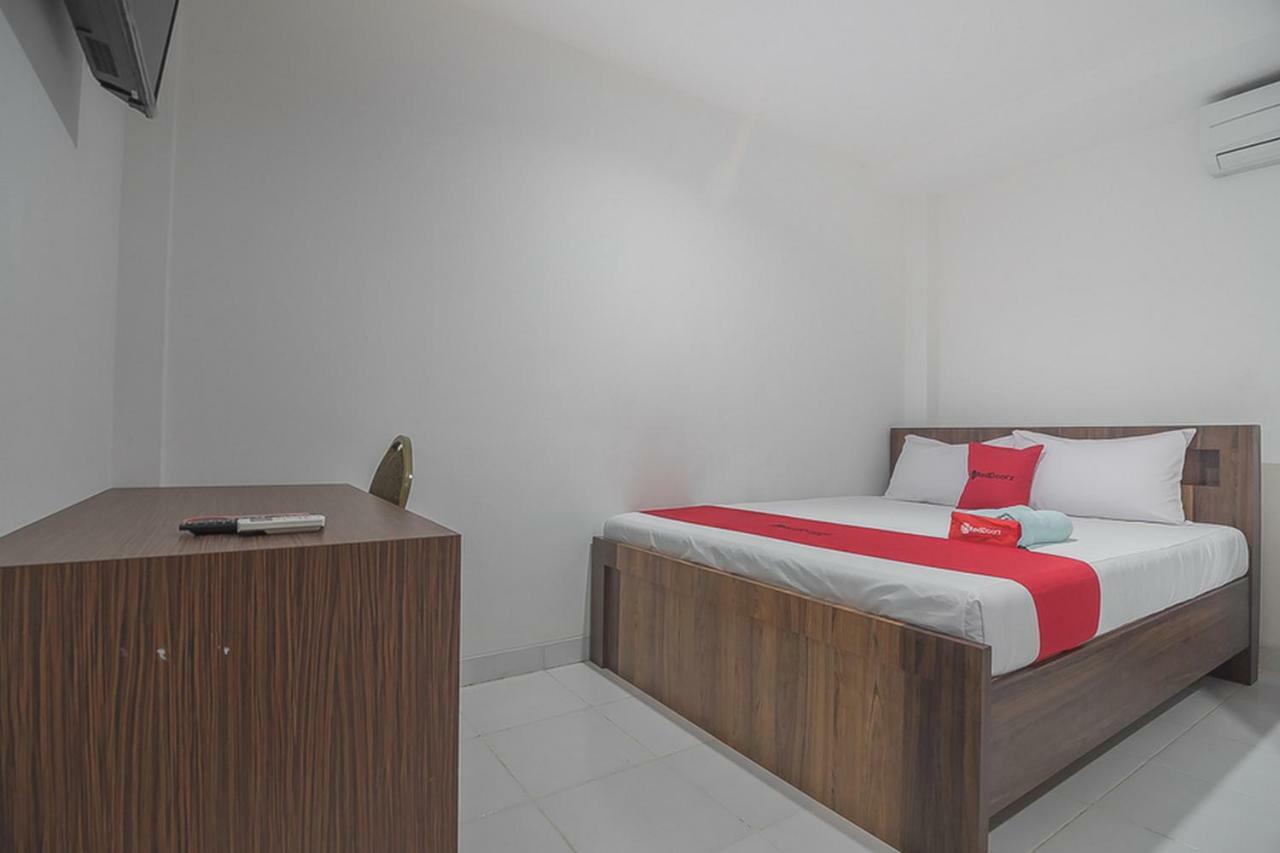 Reddoorz Near Living Plaza Balikpapan (Borneo)