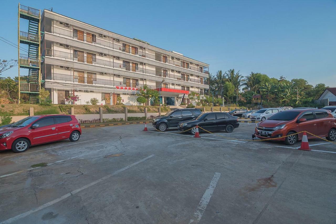Reddoorz Near Living Plaza 2* Balikpapan (Borneo)